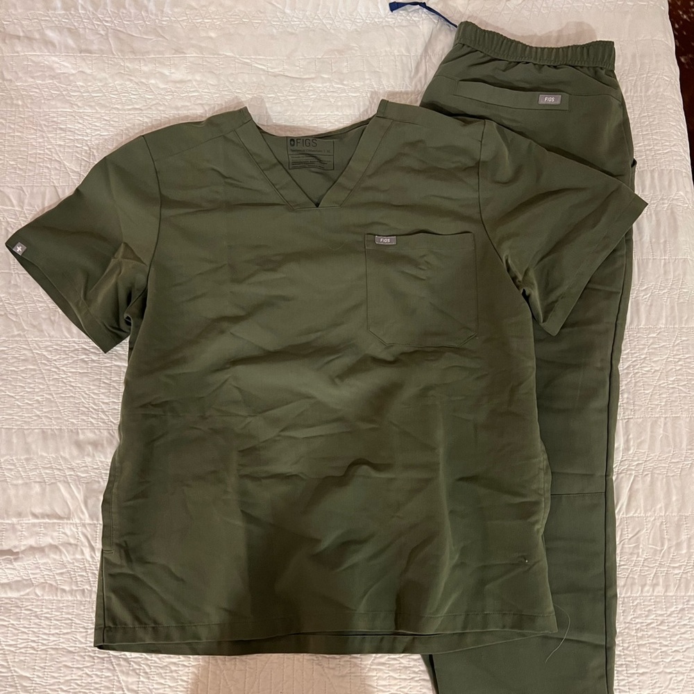 Figs Scrubs XL